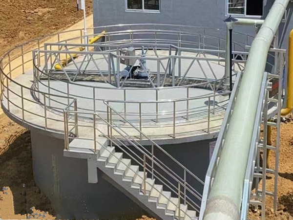 哈密垂架式污泥浓缩机